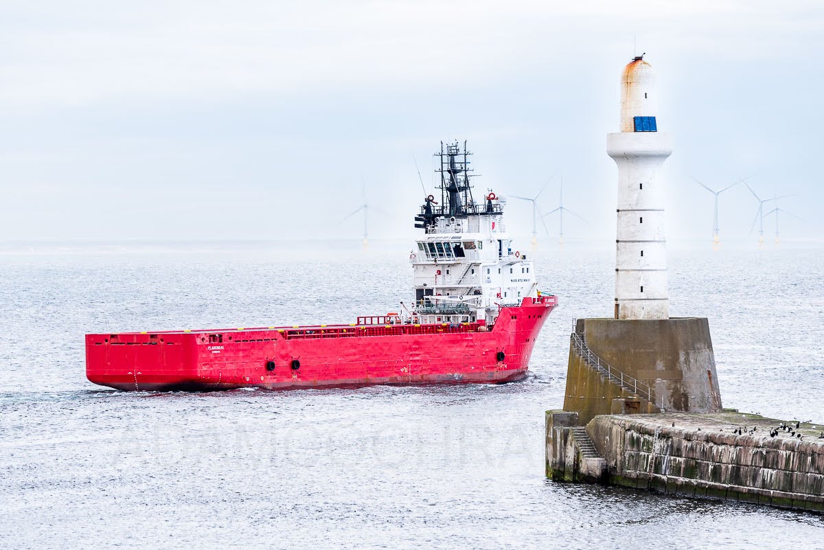instadam67's tweet photo. FS Arendal sailing earlier this evening from Aberdeen.
#shipping #shiplife #oilandgas #northsea https://t.co/mtY9L8zlza
