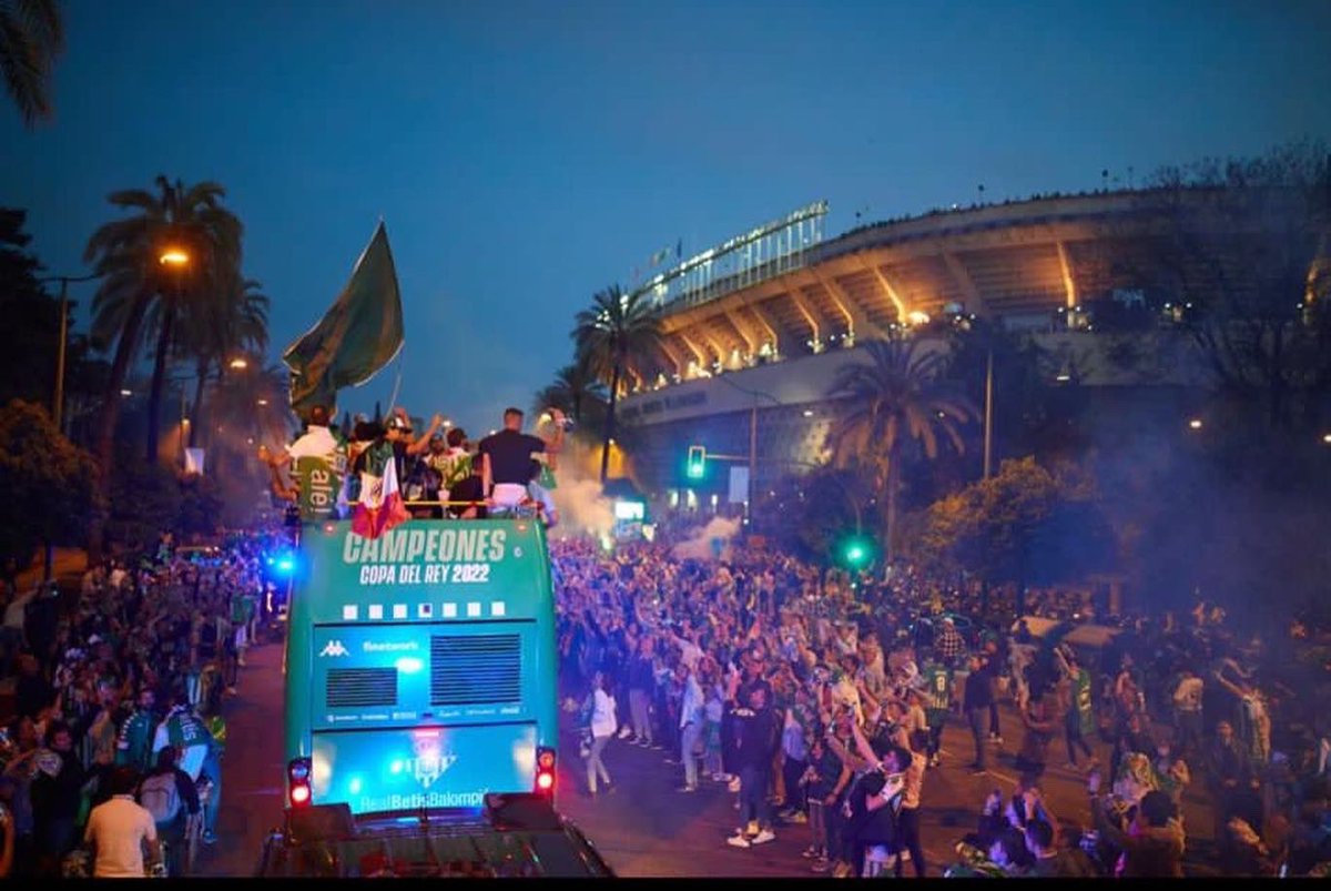 NabilFekir's tweet photo. Gracias a todos por este temporada   🏆
hasta el ano proximo inchaAllah @RealBetis @LaLiga #muchobetis 💚💚 https://t.co/FTGP5eMY49