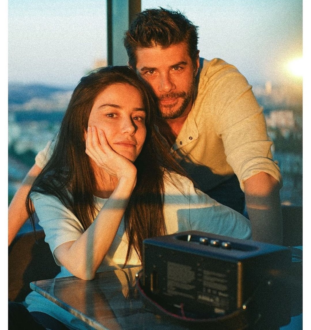 Nina🎀foreverÖzge tweet media