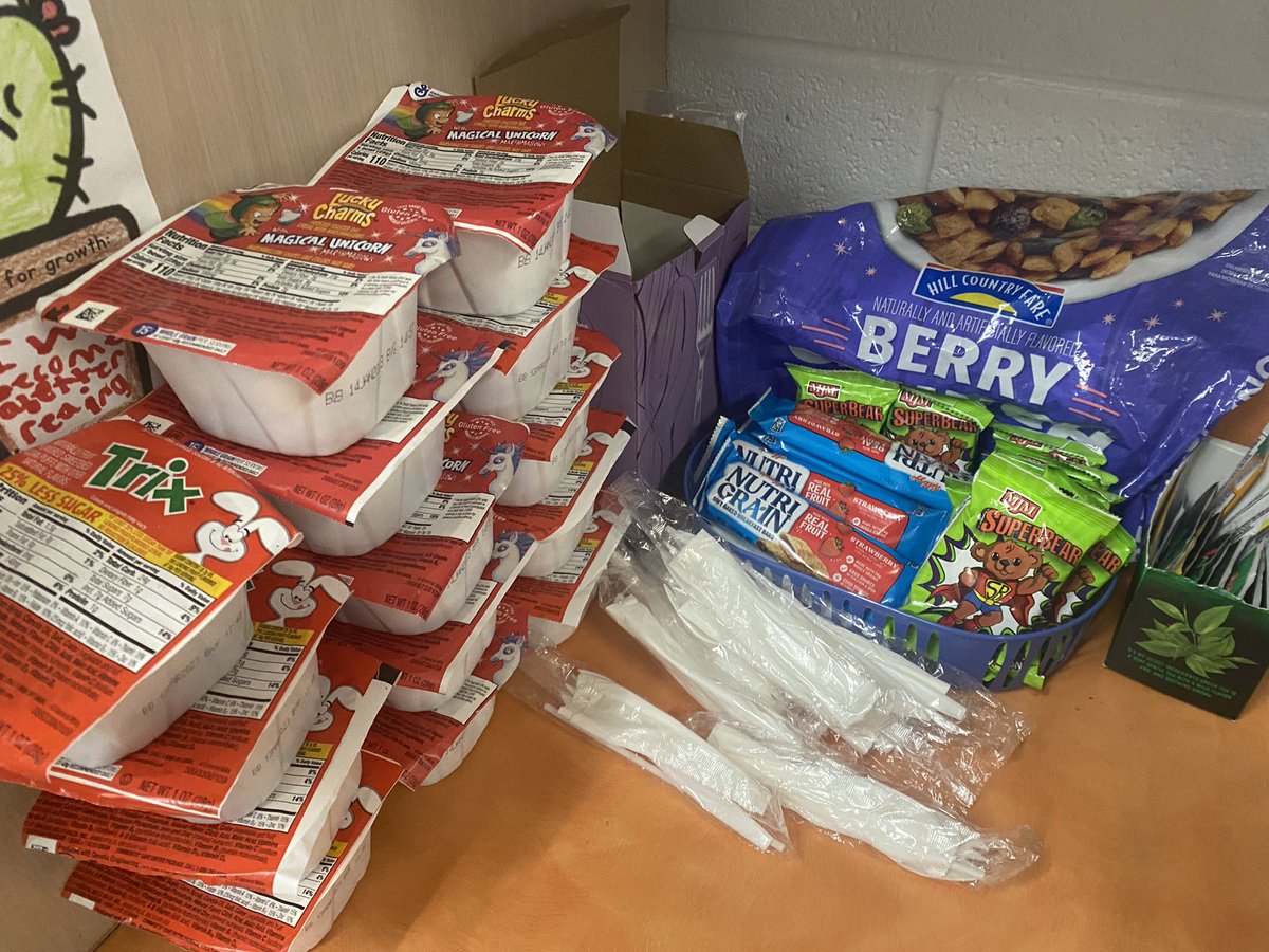 SPEDteachMrsW's tweet image. Snack corner restocked. Ready for next week. This is for students who arrive late without eating any breakfast or for any kid who is just hungry. My kids can grab 2 items a week with no questions asked.  #snackcorner #classroom #SpecialEducation #coteach