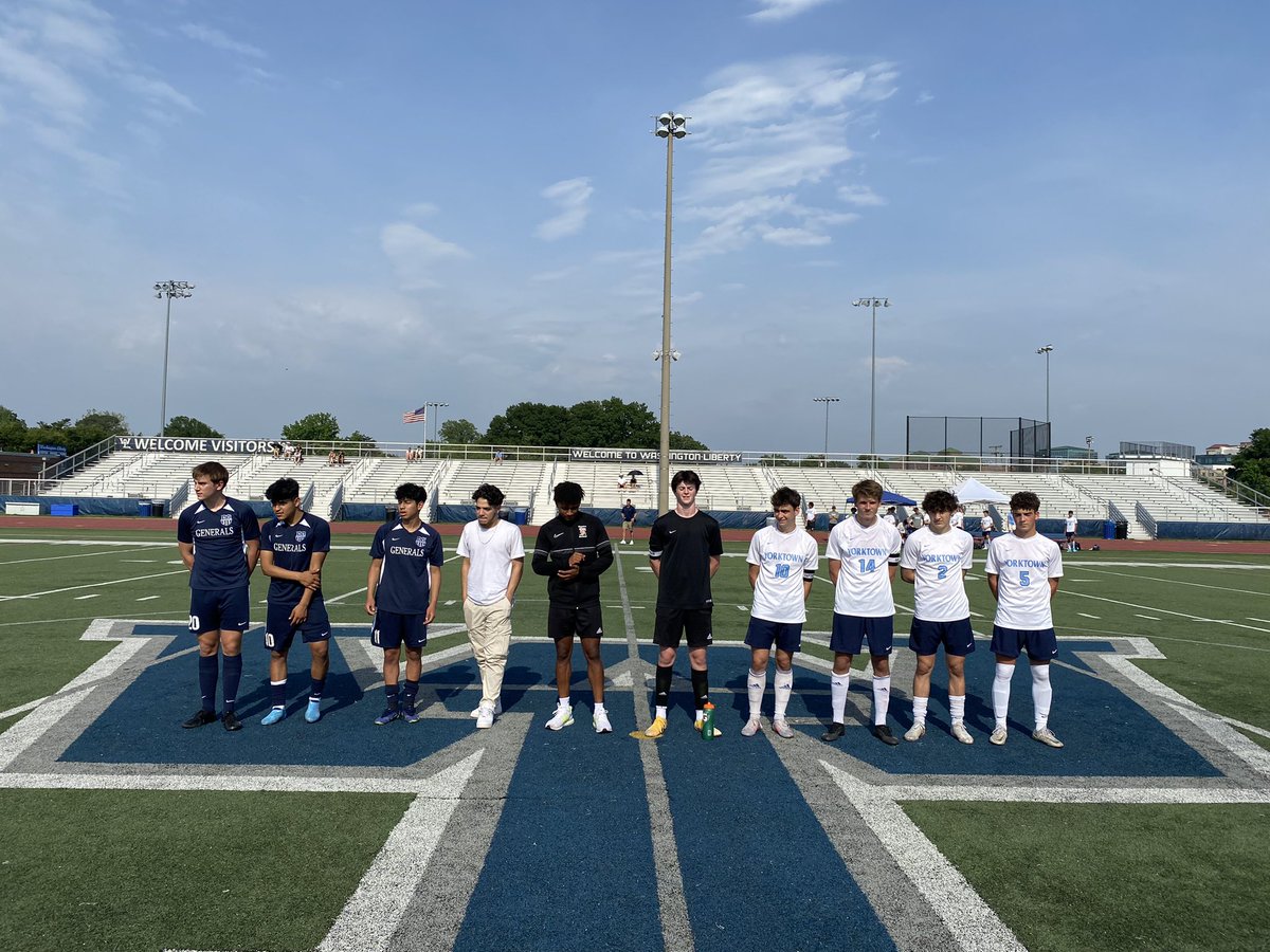 1st team All-District recognized before the game, all knotted up 0-0 at the half <a target='_blank' href='https://t.co/LeA5B087Wl'>https://t.co/LeA5B087Wl</a>