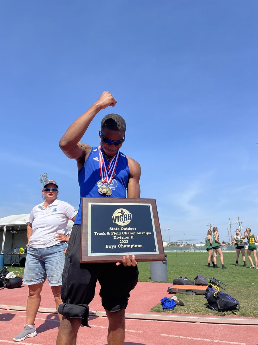 Today I broke 2 school records in the Long Jump and Triple Jump. Long Jump 22-5. Triple Jump 43-9. State Champion in both 🥇 and team STATE CHAMPS🥇 . 2 rings 1 year😮‍💨😮‍💨. Not bad for my first year of track!!  Very proud of my team and myself !! STATE CHAMPSS😁😁 <a href="/ShoresSeahawks/">Atlantic Shores</a>