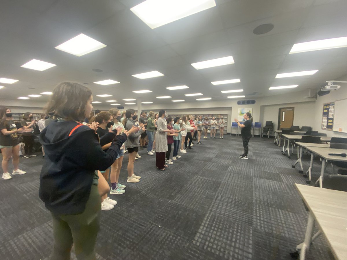 ccampbell_cms's tweet photo. Today we welcomed a brand new group of @PCMSColts WEB Leaders! This group brought a ton of positive energy and we can’t wait for the impact they’ll have at #pcms! 

#pcmswebleaders #pcmscounseling #yourenergymatters #boomerangproject #webleaders https://t.co/N5etNWMuqx