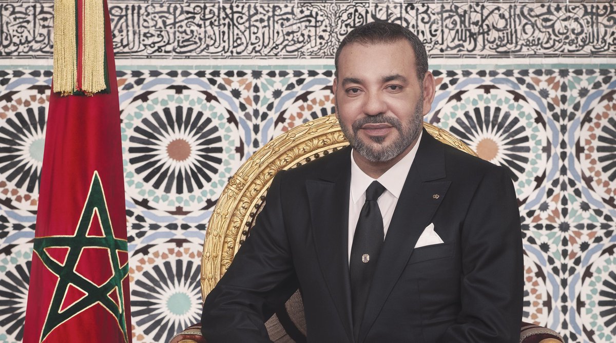 2MInteractive's tweet photo. صاحب الجلالة الملك محمد السادس يهنئ نادي النهضة الرياضية البركانية لكرة القدم بعد تتويجه بلقب كأس الكونفدرالية الإفريقية 2022

SM le Roi félicite la @RSBfootball suite à sa consécration à la Coupe de la CAF 2022 https://t.co/4MEX0MfLBU
