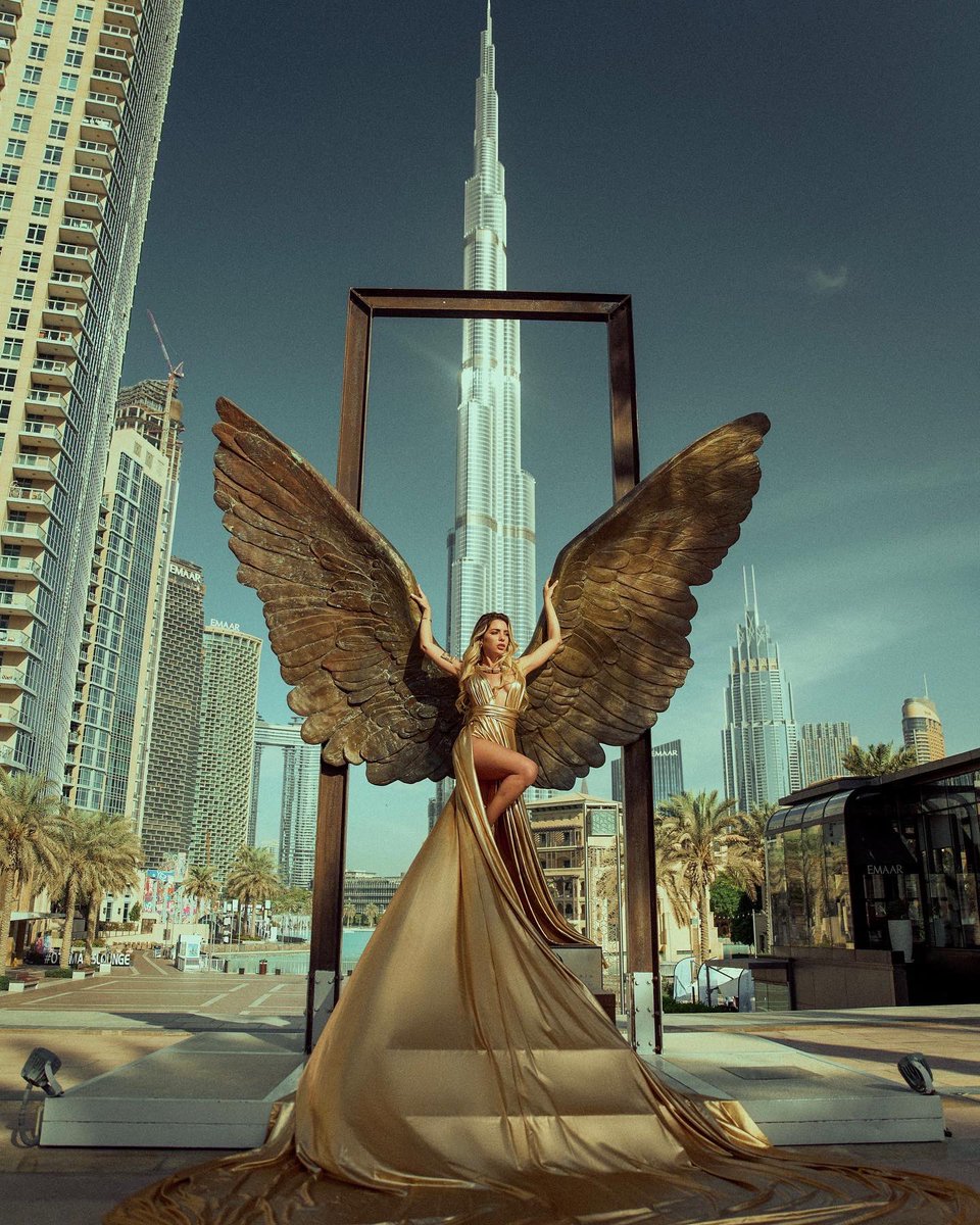dannybatista's tweet image. Dubai with @anabelsaworld @ParadiseChalnge