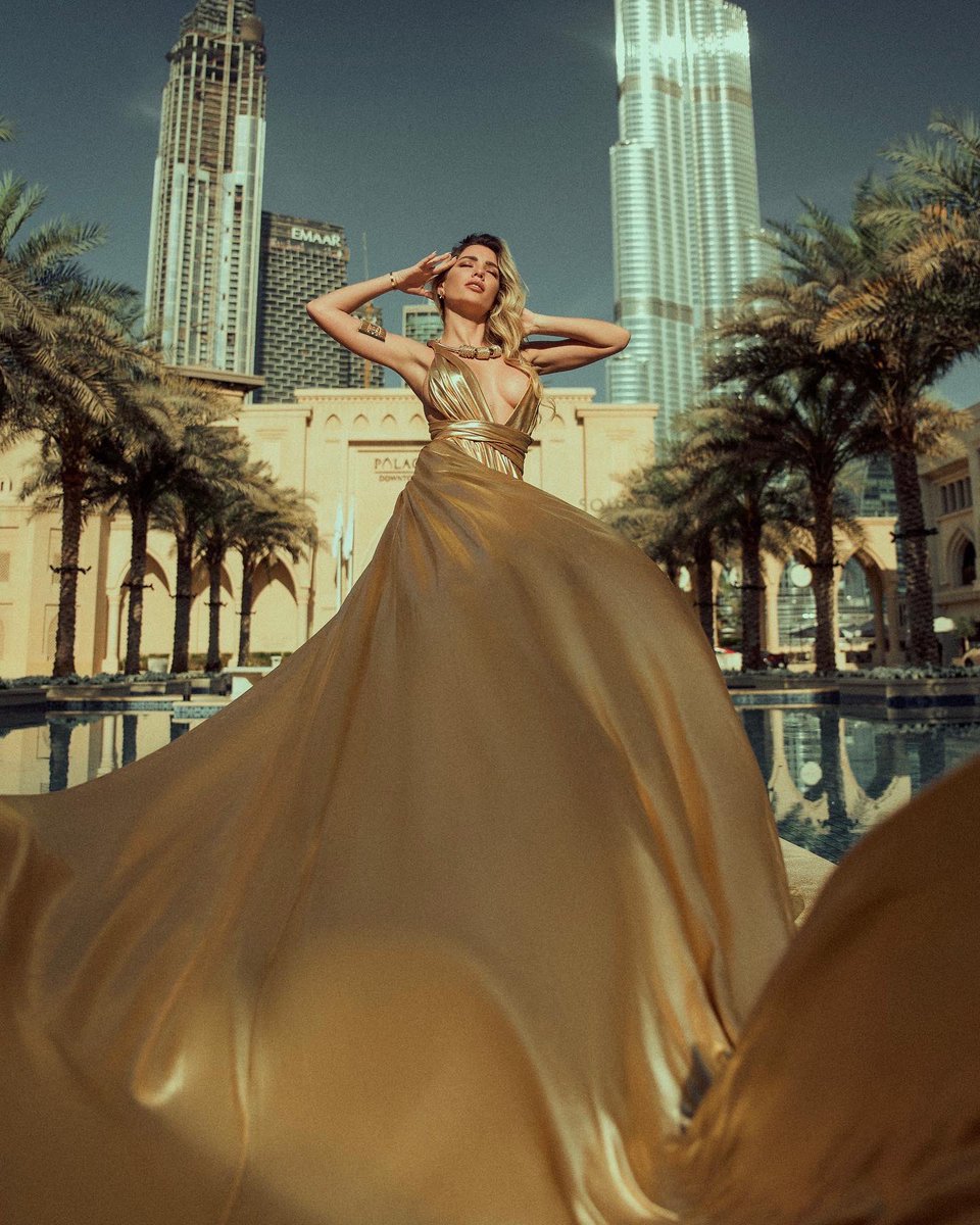 dannybatista's tweet image. Dubai with @anabelsaworld @ParadiseChalnge