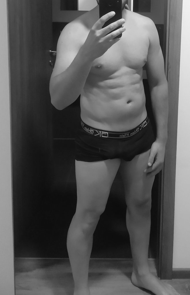 ParejaVll's tweet photo. Este año no llego a la operación bikini... https://t.co/sUy7AaxnRF