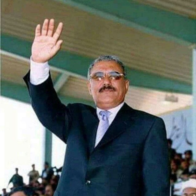 #_ارفع_راسك_انت_يمني " "
رحمة الله عليك  يا موحد اليمن ويجعلك في الفردوس الاعلي يا من كان حلمك توحيد الاوطان والدفاع عن المسلمين وحامي حمي الدين حيا وميتا  وجاهدت  لاجل هدفك السامي  في الحياه الحفاظ علي وطنك  ووحدته ...