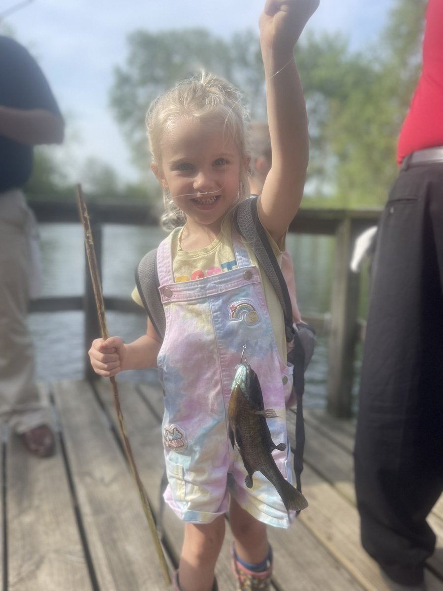 ElizabethRayl5's tweet photo. Fishing Fridays are always fun at Outdoor Prek. Everyone caught at least one fish with homemade poles. @Boulevard_STEM 
#STEMdogs 
#outdoorlearning https://t.co/hJhhVvpH8W