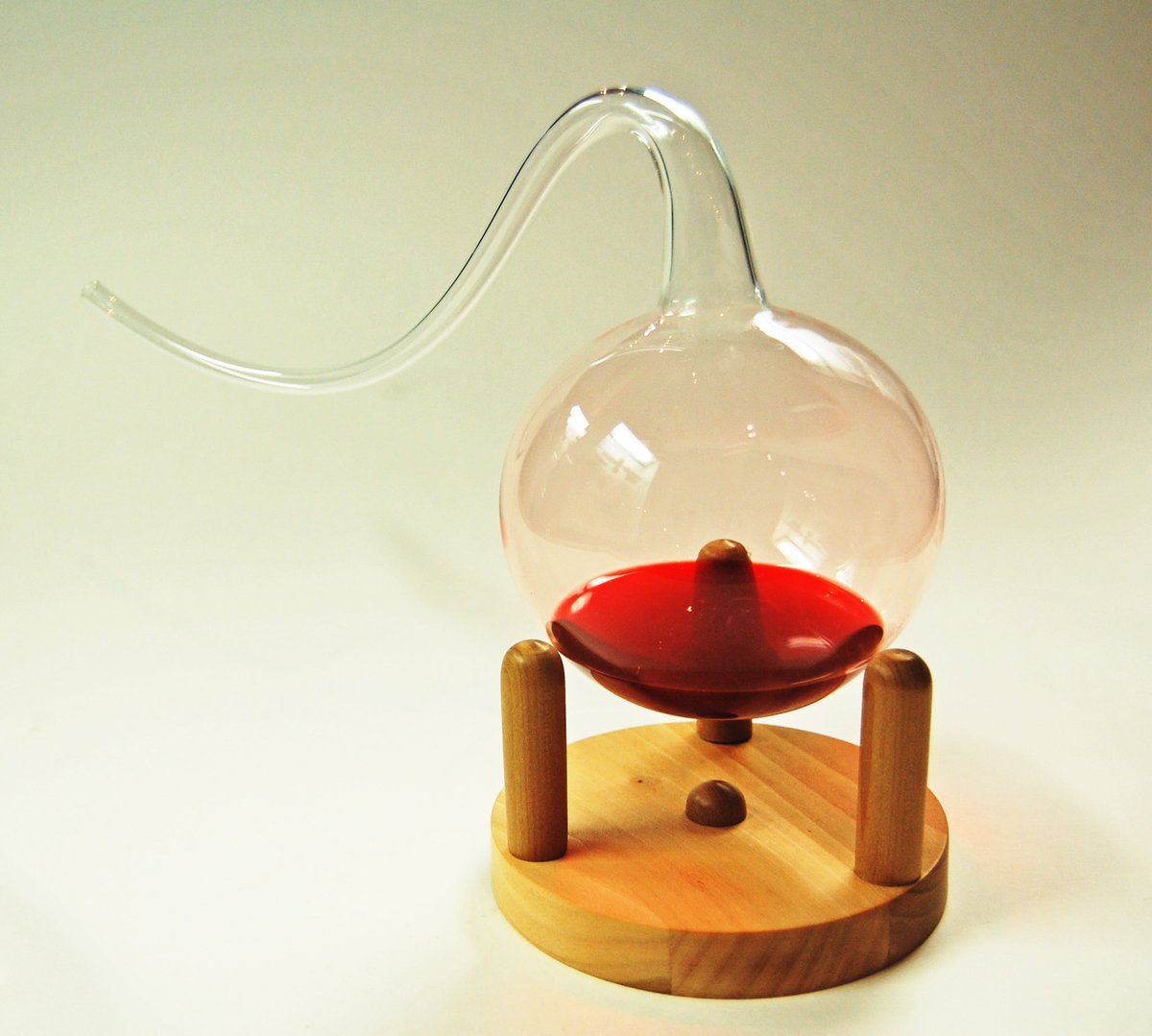 markowenmartin's tweet photo. Hoping to find a source to purchase a replica Pasteur gooseneck flask, to reinforce #MicrobialHistory @ASMicrobiology https://t.co/Z4jGTUAcyk