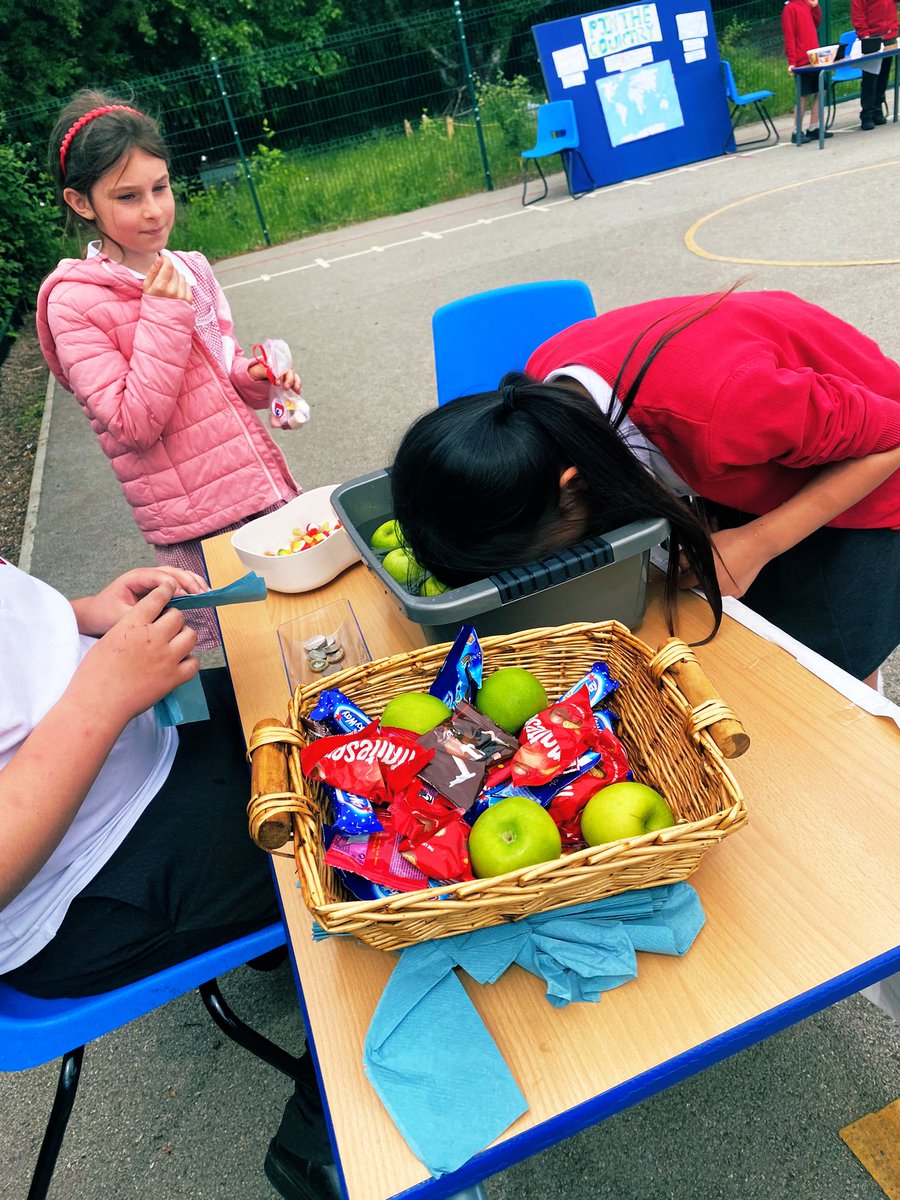 MrsP_OLOS's tweet photo. Thank you Elm Class and @MrS_OLOS  We had lots of fun at your stalls today especially soaking you with sponges 🧽 🧽 We hope you’ve raised lots of money for some new instruments for our music curriculum! #Funday #fundraising https://t.co/8WSuN9RVJB