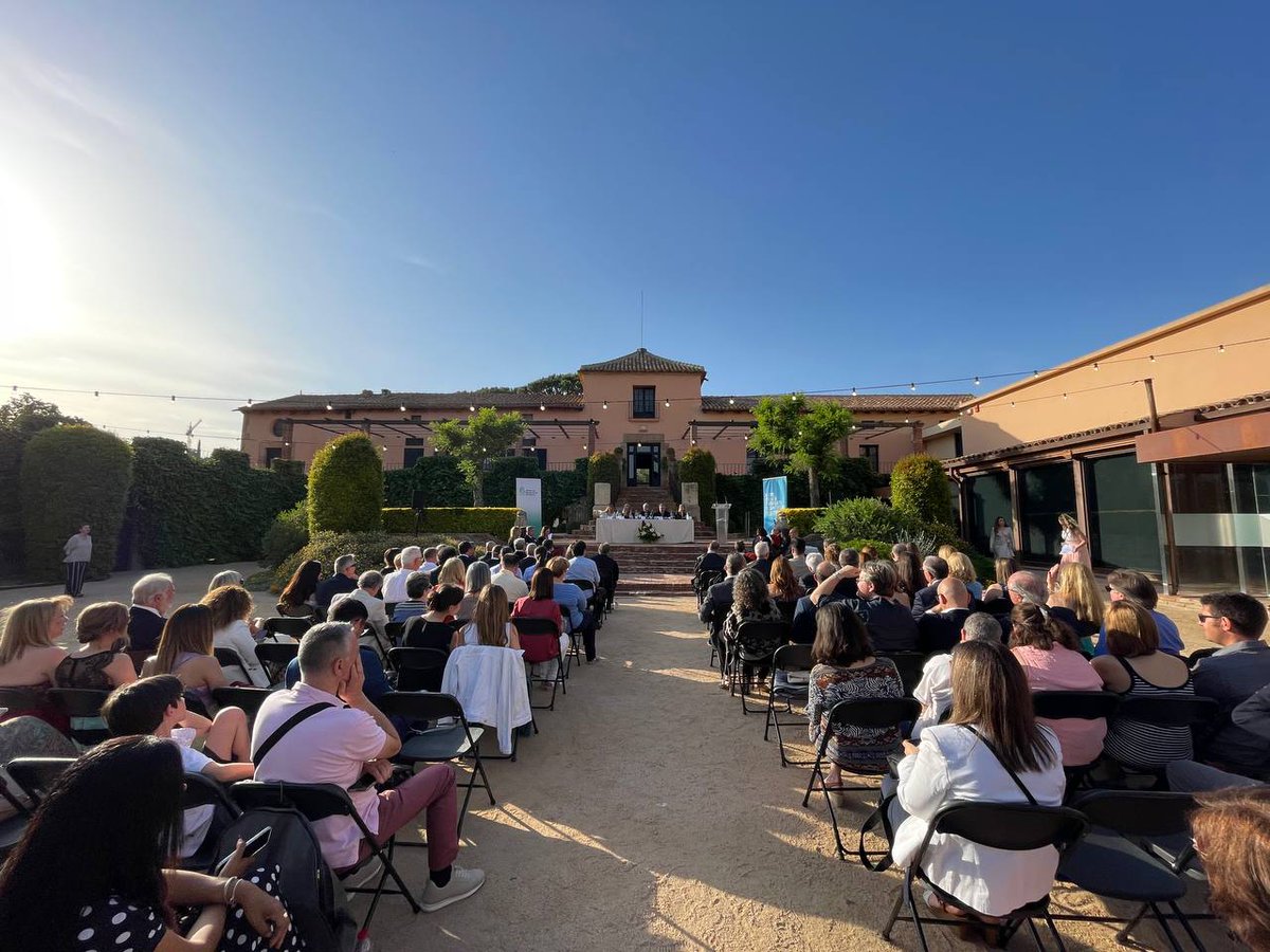 justiciacat's tweet photo. ⚖️ La consellera @lciuro, acompanyada del secretari general @quimclavaguera i el director @jrcasals, presideix l’acte de Sant Raimon de Penyafort del Col·legi @AdvocaciaICASF. En el marc de les Festes Col·legials de Primavera, l'#ICASF celebra enguany el seu 150è aniversari. https://t.co/zyPsdhmZ9Q