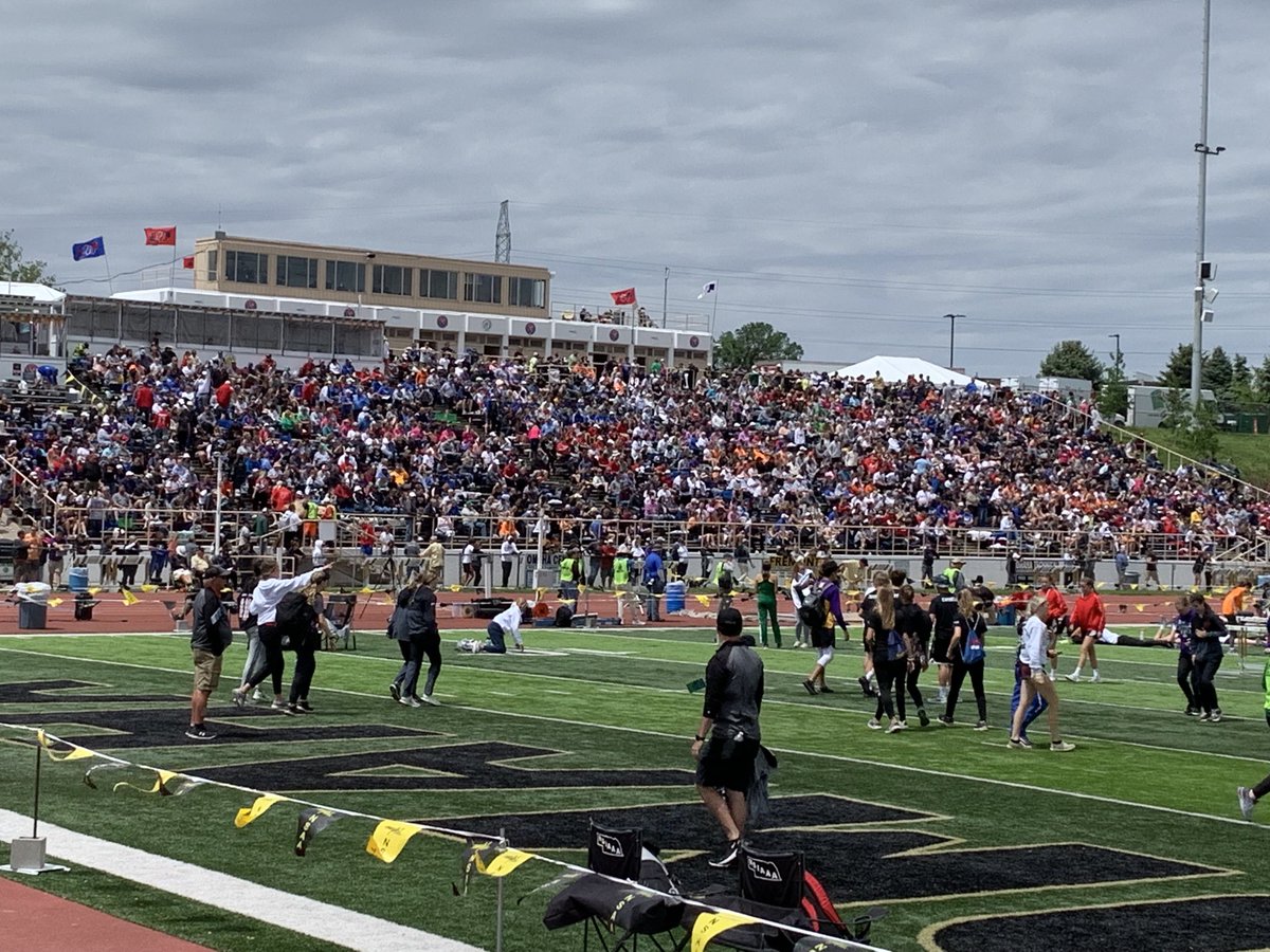 tkwapnioski's tweet photo. The NSAA @nsaahome State Track and Field Championships for Classes C & D Day 1. Day three for this awesome crew. #StateT&F2022 https://t.co/LVerzFrYJc