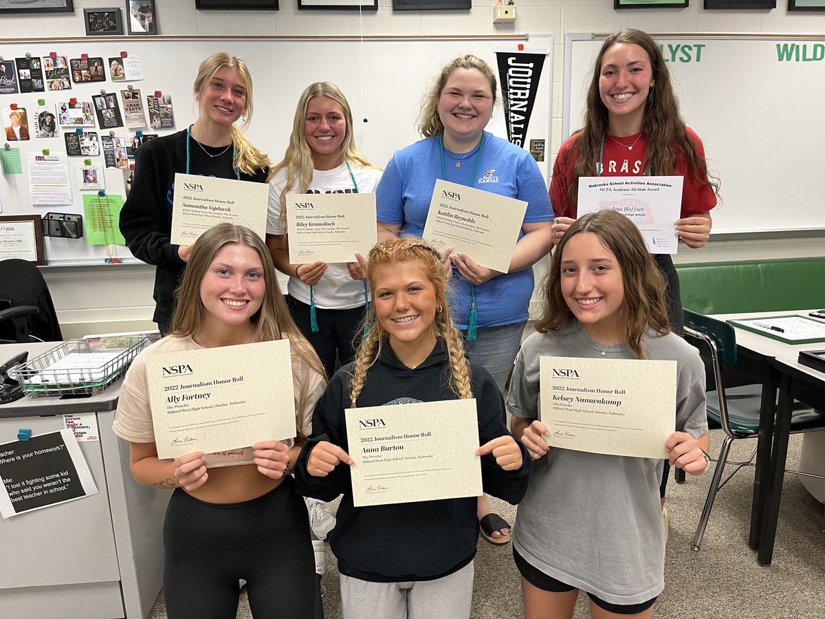 MWHSCatalyst's tweet photo. These @MWHSProwler students were inducted into the @NSPA Honor Roll today for academic excellence and journalism involvement during high school at @MWHSWildcats. https://t.co/xfIln6HSkb