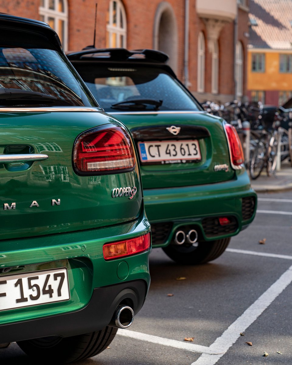 MAGCARS's tweet image. British Racing Green has been on the MINI color palette for 60 years and it’s still as iconic as ever. 💚

Read the story of BRG on MINI Insider: bit.ly/3vKFOYV

#BritishRacingGreen #MINIIcons #MINI