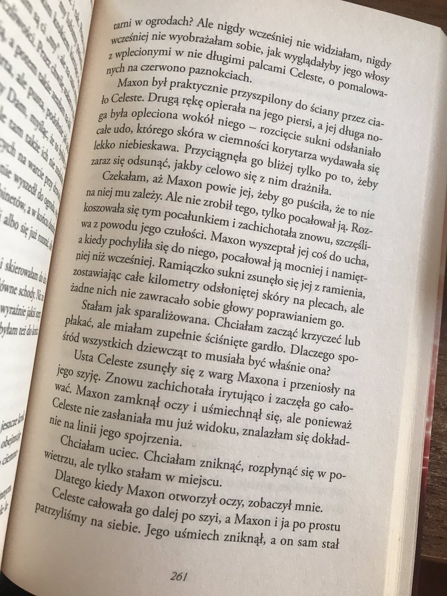 miamortinita's tweet photo. momenty, które dosłownie rozrywały moje serce na kawałki i myślałam, że tego nie przetrwam #Rywalki #TwitteroweKsiazkary https://t.co/Z95UZ2PRmG