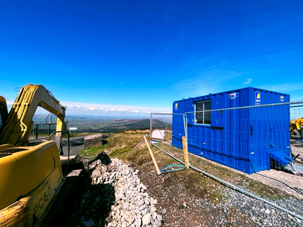 kdm_hire's tweet image. ⚡️𝗣𝗢𝗪𝗘𝗥 𝗣𝗜𝗖 𝗢𝗙 𝗧𝗛𝗘 𝗪𝗘𝗘𝗞 ⚡️
Breathtaking views from this 6 – 8 Person Self-Contained Welfare Site Cabin! This solution ensures CDM compliance and place for a warm, comfortable breather on those not so sunny days.

#KDMHire #Welfare #CDMcompliance #Remote #Service