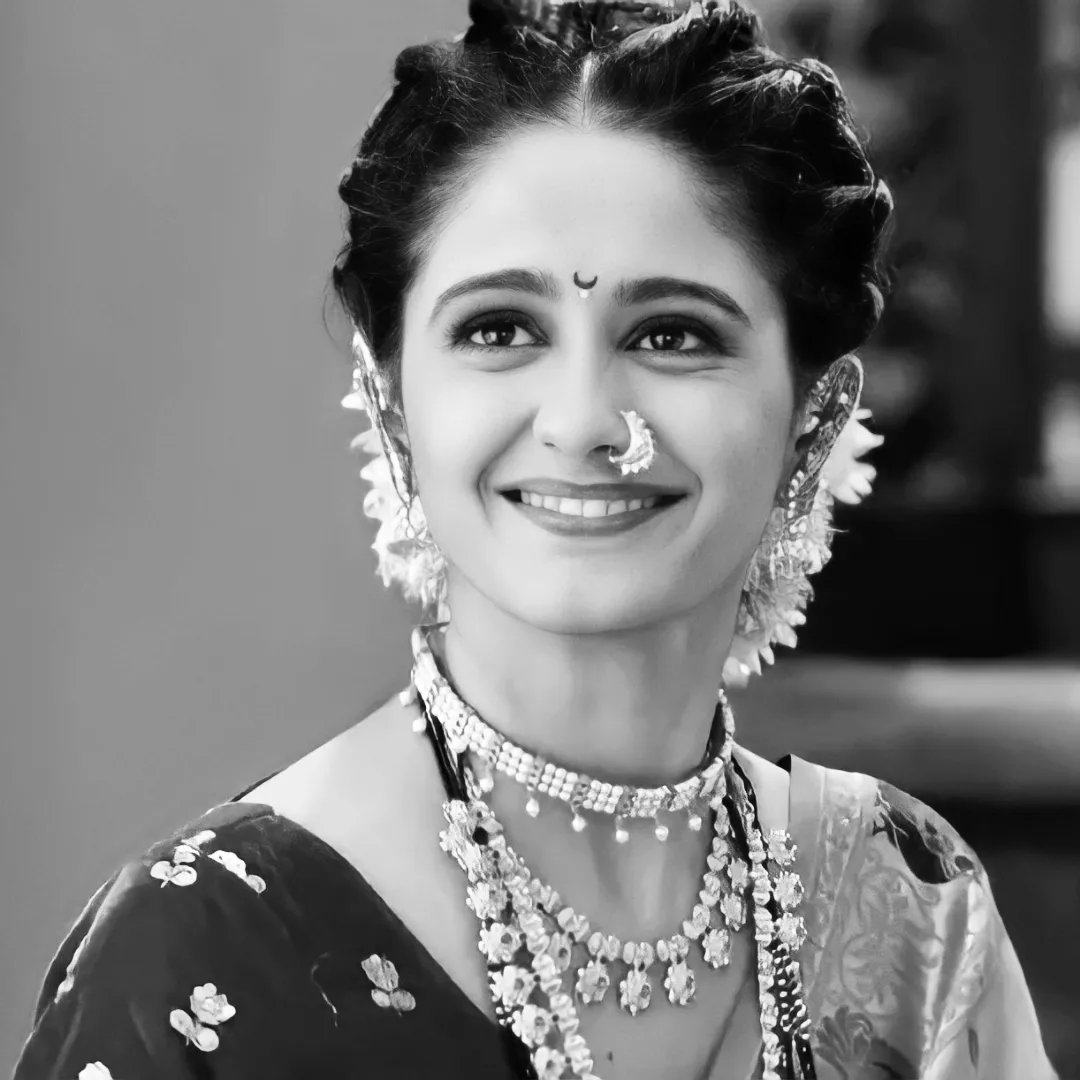 Beautiful Smile ❤️
#Ghumhaikisikeypyaarmeiin #AyeshaSingh