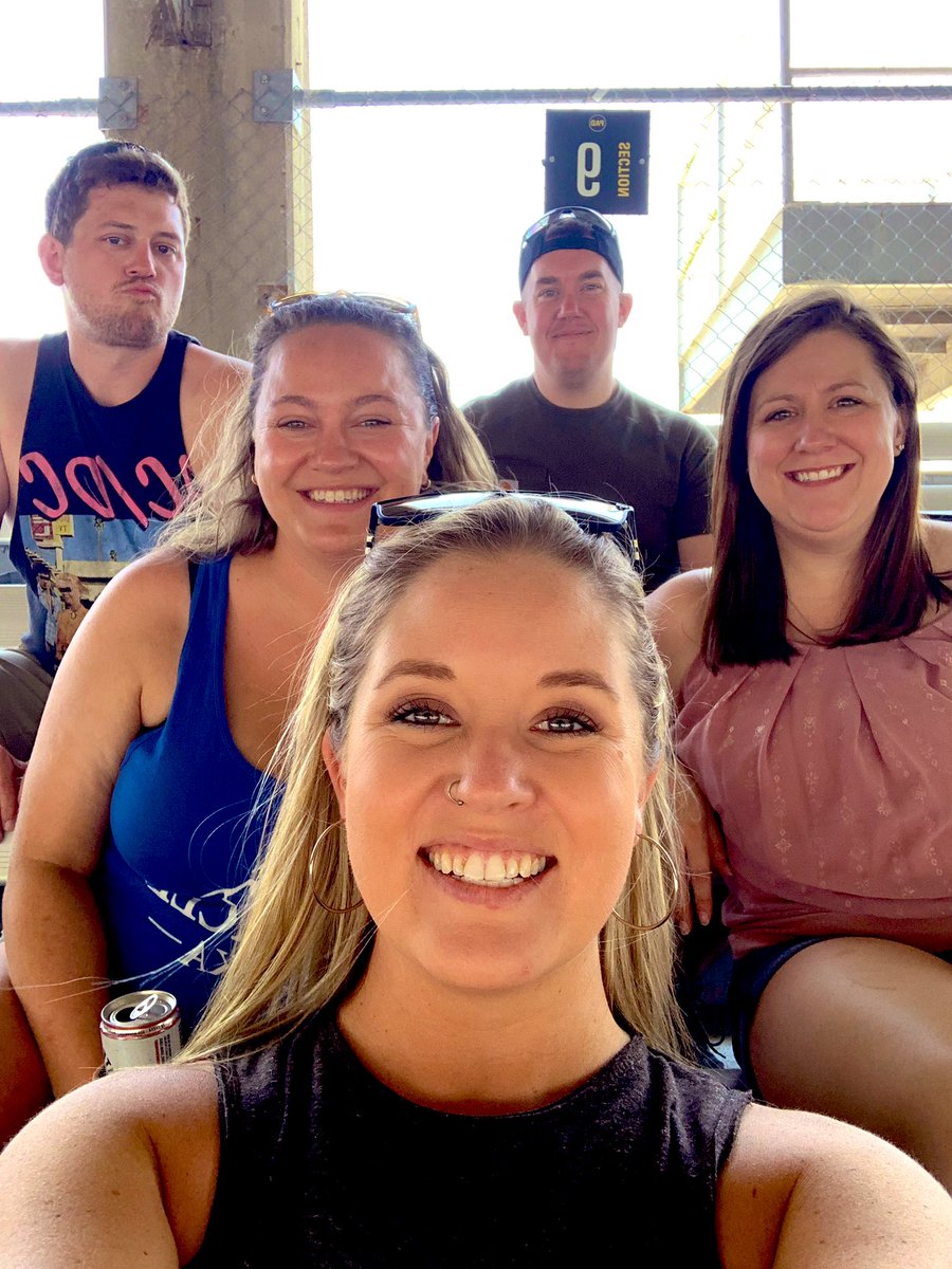 MirandaKate02's tweet photo. Celebrating our 25th #fastfriday #trackbabies #ThisIsMay #Indy500 #GETUSONTHEBIGSCREEN @IMS @IndyCar https://t.co/dMVx35218a