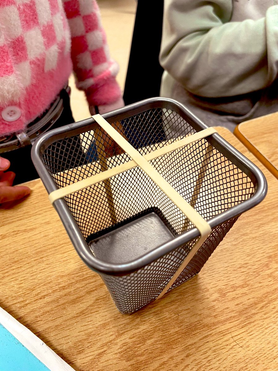 danielaklein08's tweet photo. Making sounds with simple materials! 🎼🎶 #grade4science https://t.co/i1y7REw5kY