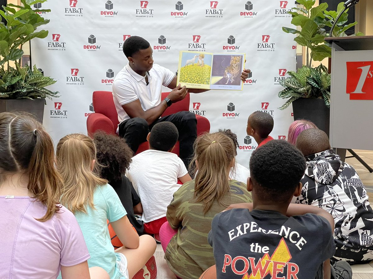 MrDevoBuckets's tweet photo. DEVOted Reading Program has launched!!📚 https://t.co/vl8F0MX0vI