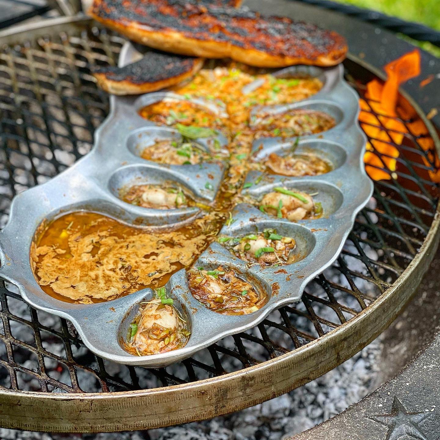 Grilled oysters : r/castiron