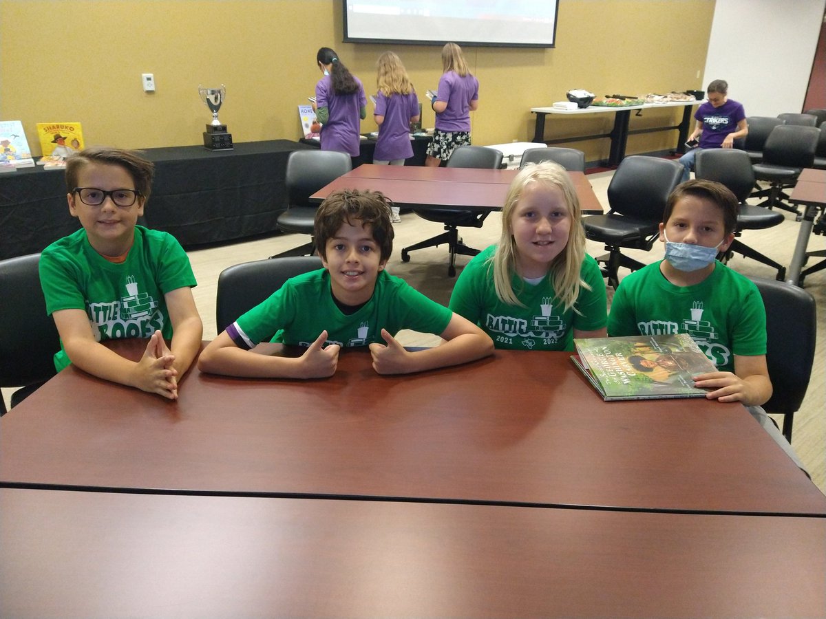 Hernandez Reading Heroes tweet media