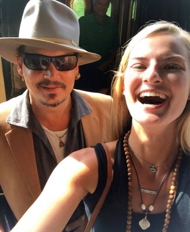 Sugar_Cube_Kat's tweet photo. @TheNamesQ All from the honeymoon..all photoshopped? #AmberHeardIsALiar https://t.co/YHMC1wBc0p