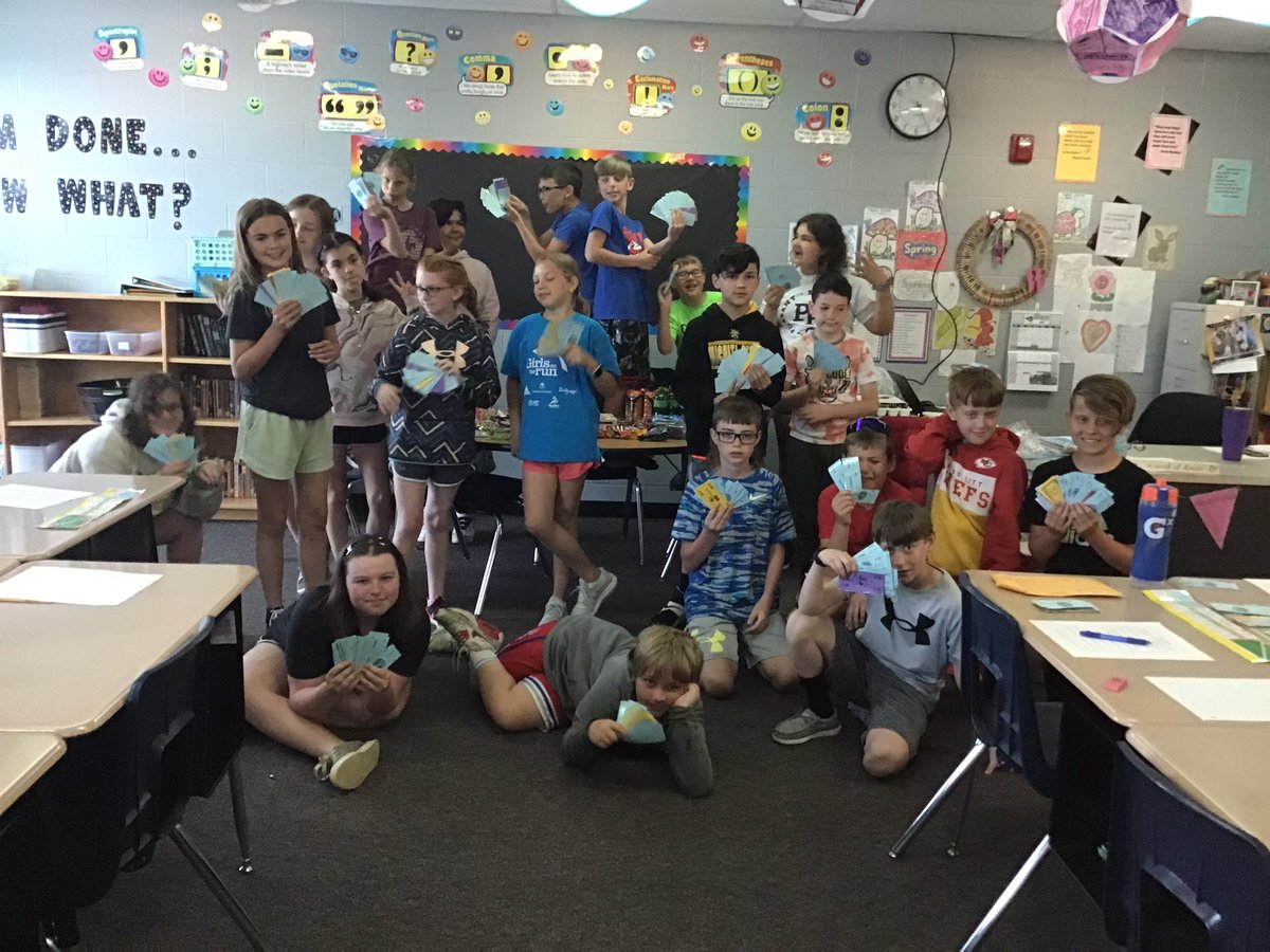 My5thGrade's tweet photo. Can’t wait for our final class auction! @USD449 https://t.co/qnhuXy5s92