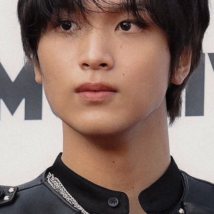 hyhyjae's tweet photo. Haechan's ursa minor moles are my favourite thing ever https://t.co/OBP0gzCt11
