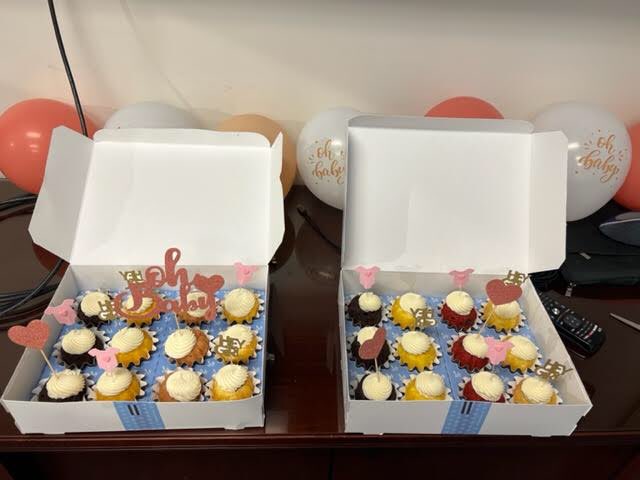 FusionHCS's tweet image. We are so lucky here at #FusionHCS to have so many soon to be parents, or already parents and we love to celebrate them! #babyontheway #futureoffusion #loveourteam #teamsupport 🎊🧸🎀