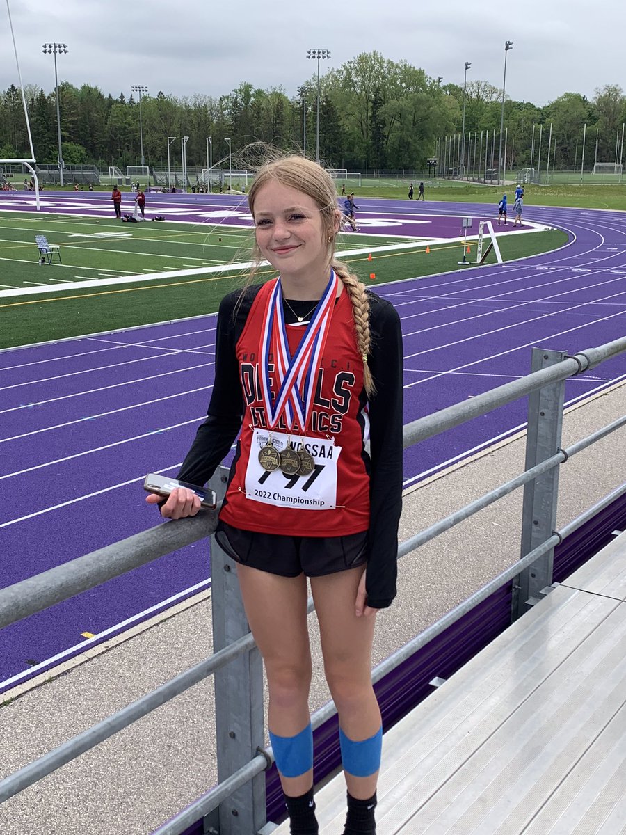 WCIRedDevil's tweet photo. 3 x 🥇! Amazing WOSSAA meet for Charlotte Piscione taking home gold in 800m, 1500m &amp; 3000m. Simply INCREDIBLE! 🤩 https://t.co/Ugu1ZmimuH