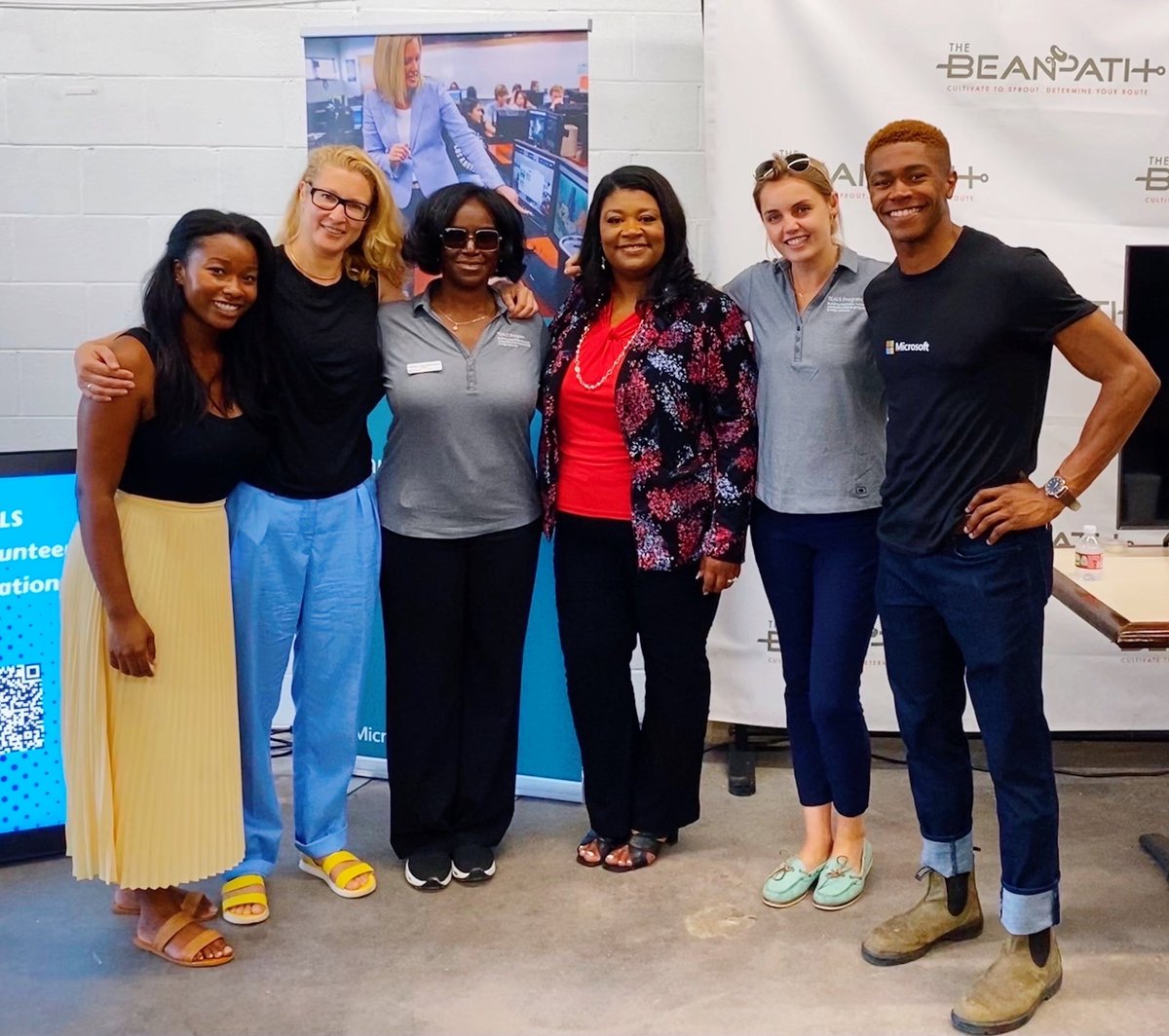 JJ_Townsend's tweet photo. thanks to @theBeanPath for welcoming us in the Makerspace and partnering with Microsoft to share skill based volunteer opportunities that increase access to tech education and opportunities in Jackson, MS. https://t.co/jmVKTrunxl