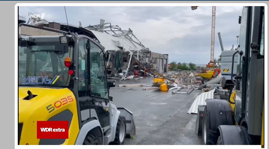 SvenIsHell's tweet image. Jetzt hat #wdrextra noch Bilder aus #Paderborn: www1.wdr.de/fernsehen/live…
#unwetter #unwetterwarnung