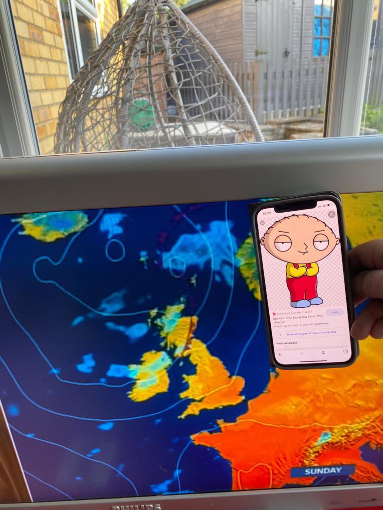 simonwatts_tc's tweet photo. #stewie Or is it just me ? @itvweather @LucyWeather https://t.co/T4EKnXUt6P