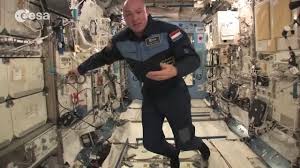 BartSlim's tweet photo. Had vandaag op NH Radio een mooi gesprek met @astro_andre Kuipers over de bijzondere band die hij had met de gisteren overleden Vangelis en welke rol diens muziek in zijn leven speelde.
(Vanaf 12:20)

#Vangelis
#andrekuipers 
#nhradio

https://t.co/eMMjAVd92W https://t.co/ktkMB3HH0T