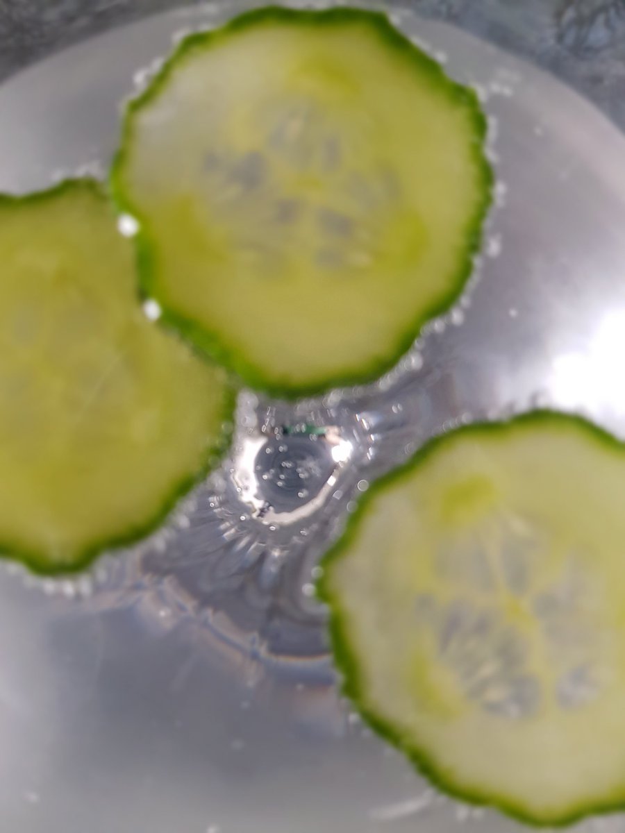 HSTSpirits's tweet photo. Let's start the weekend with Staralsunder Bernstein GIN :) https://t.co/uJk77WvGJm