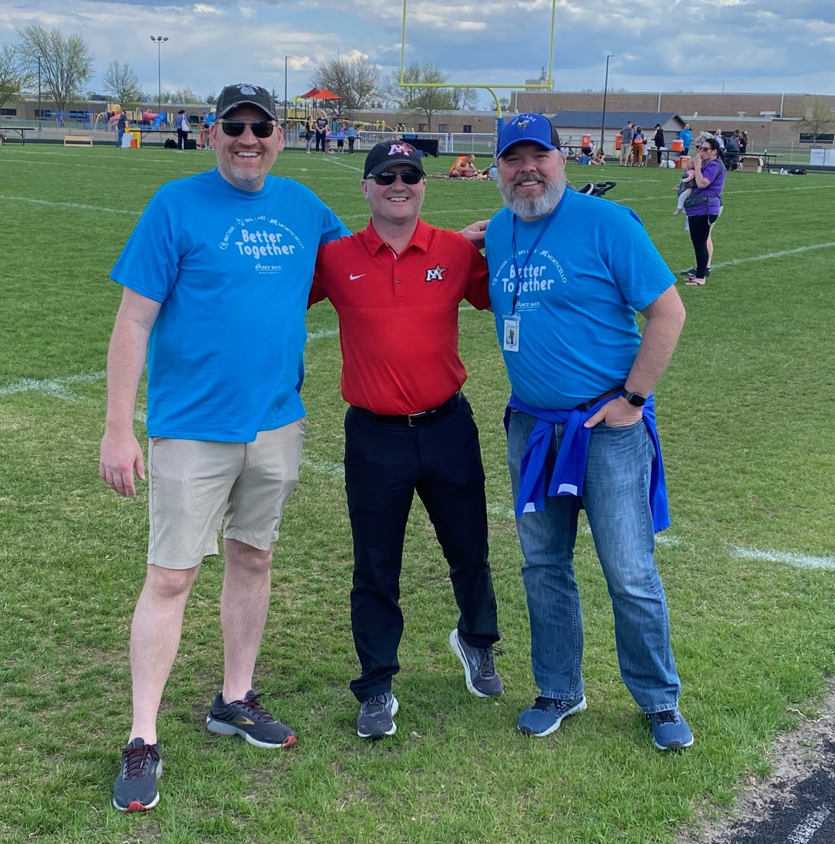 bouncebackpro's tweet photo. THAT was SO much FUN!! 🥳🤩 Thanks to all who joined us for our "Better Together: Day of Wellness" event! Collaborating with Becker, Big Lake and Monticello Schools was a hoot! Terrific entertainment, music dancing, community resources and more here: 
👉 https://t.co/7Jw5ErW50v https://t.co/Xl5uwmzFft