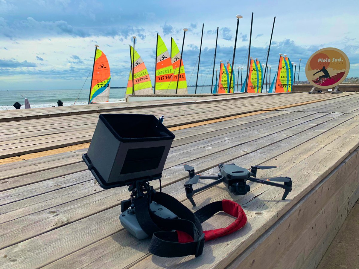 FlyUp Drone tweet media