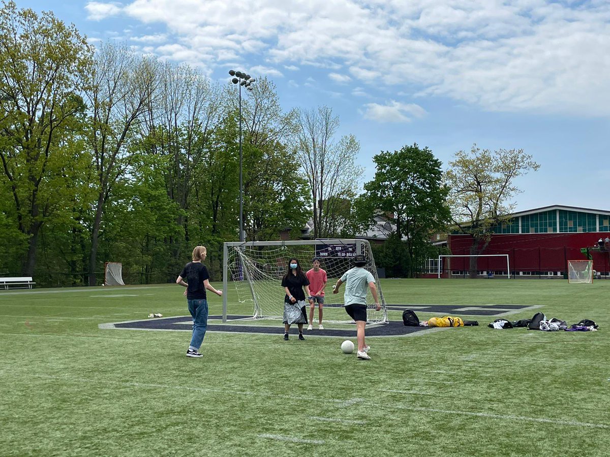 CushingLanguage's tweet photo. Ms. V’s Spanish classes finished the year with a hands on soccer vocabulary lesson!! #CushingLanguage #VocabLearning #FinalWeek https://t.co/Bp2oSn0Fs3