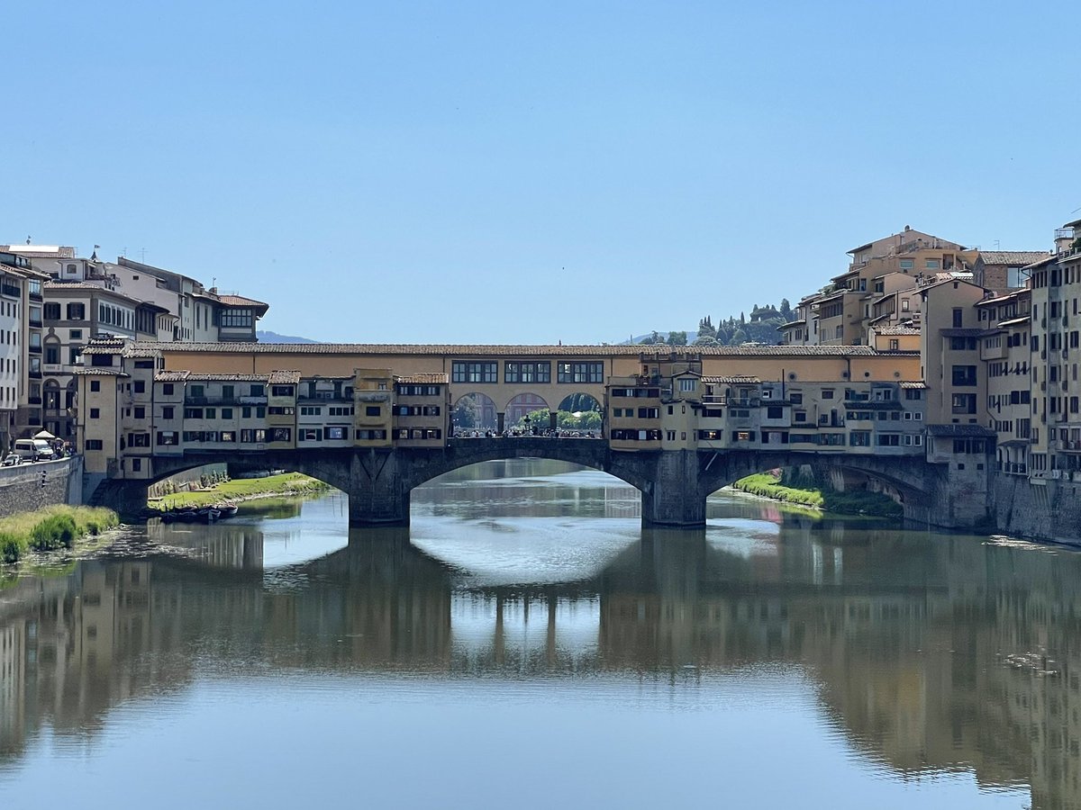 MunchPudding's tweet photo. #PostcardFromFlorence Ponte Vecchio  🇮🇹☀️😺 https://t.co/0MJ4Z38F2P