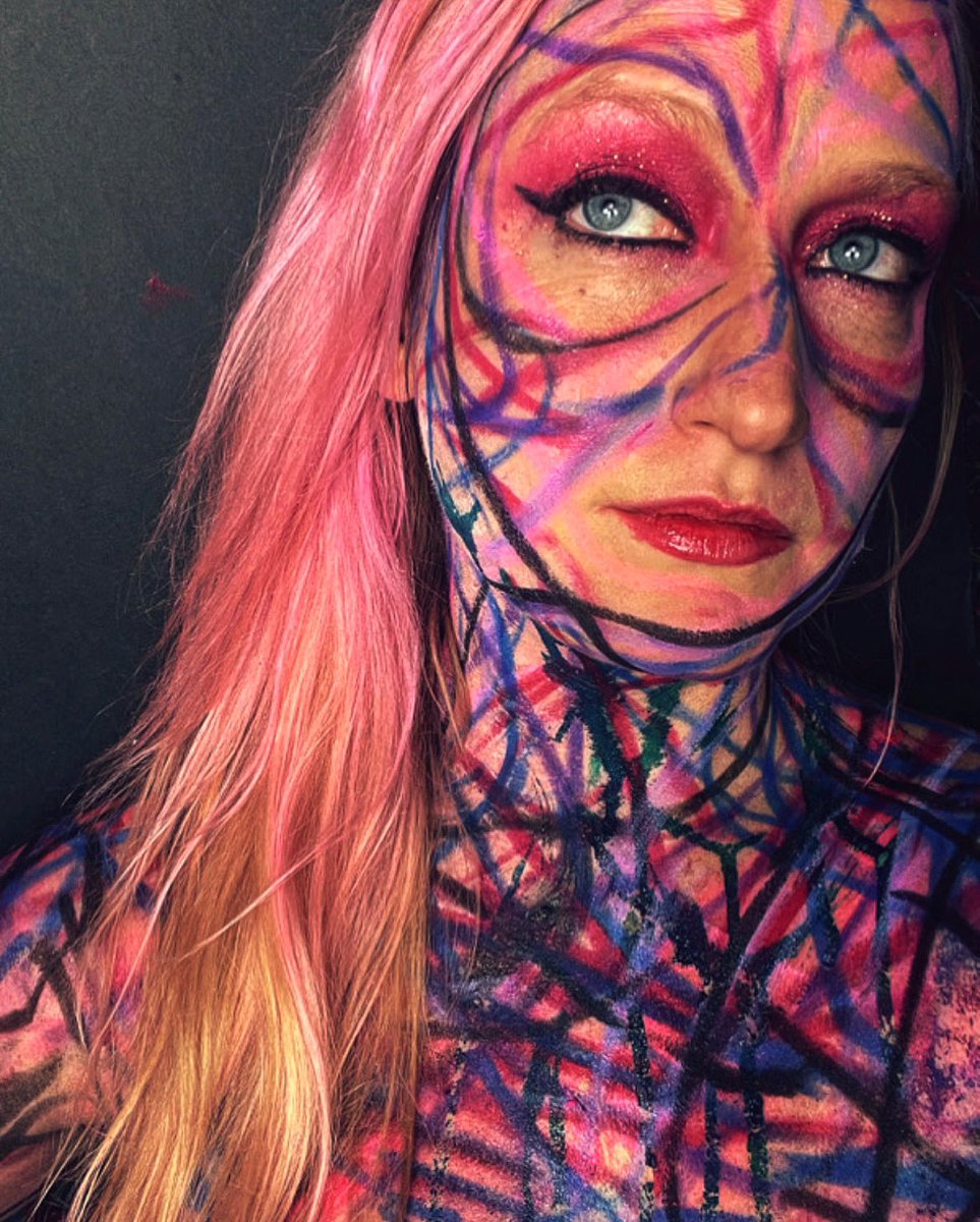 I’m 39 today, which I thought would suck more, but I’ve never felt more happy, loved, free, and myself, ever. 

If I have any wisdom for you…the world opens up when you do. I promise it does. Thank you so much for the continued love and support ❤️🤗