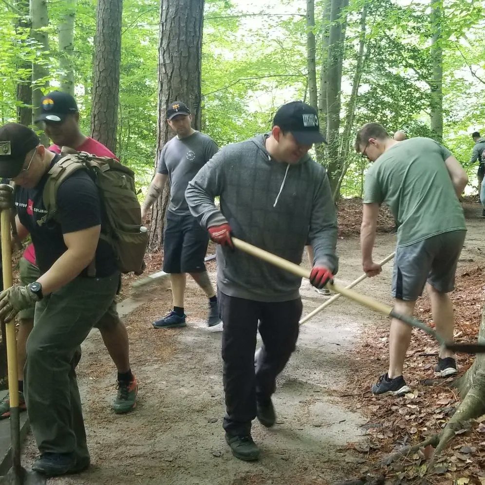 NCOAEustis's tweet photo. U.S. Army Soldiers attending the USAACE NCOA— Eustis Advanced Leaders Course volunteer during their weekend to help clean the Regulation Nature Trail on Fort Eustis keeping the trails clean and safe for community use.
#Thisismysquad
#ForgedtoLead
#USAACE
#PeopleFirst https://t.co/ZODTFABIxB