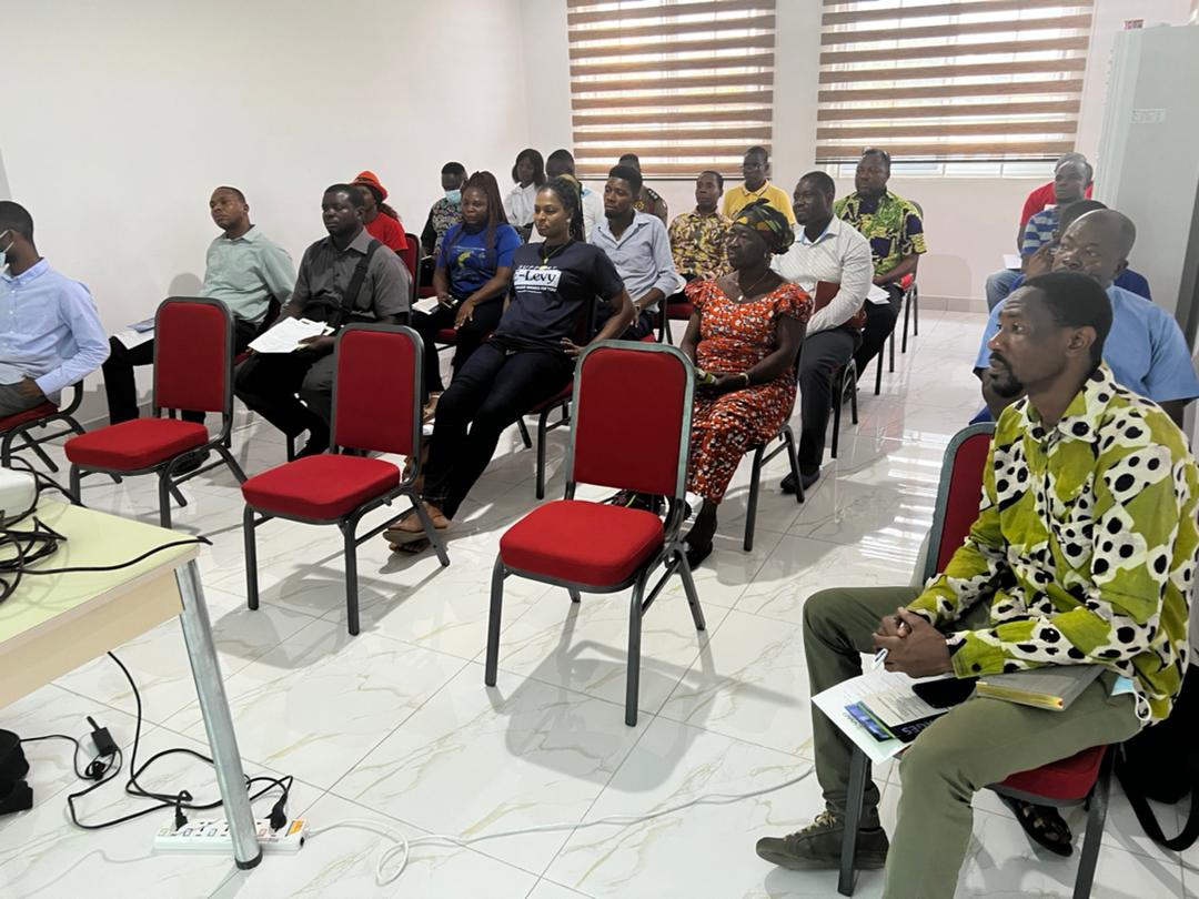 lrc_ghana's tweet image. Today in Volta Region, citizens of Kpetoe district were sensitized on relevant provisions of the Community Service Bill. The Bill, when passed into law will make use of non-custodial sentencing in punishing offenders other than imprisonment. 

#CTS
#Access2Justice
#JSSActivity