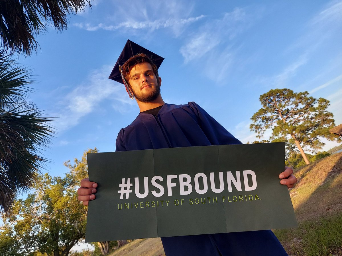 MonikaMalyszko's tweet photo. C/O 2022 - keep on climbing, kid! @ErikMalyszko @PhuhsF @USouthFlorida #usfbound https://t.co/KfUONsRA70