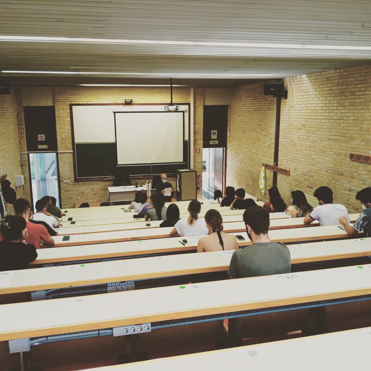 Centro de Linguas tweet media