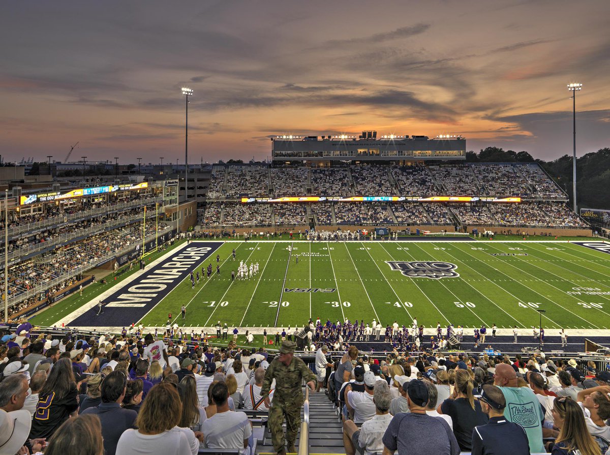 #AGTG Extremely blessed to have received my first D1 offer from Old Dominion University! <a href="/Coach_TLucas/">Tony Lucas</a> @CoachRhinODU <a href="/ODUFootball/">ODU Football</a>