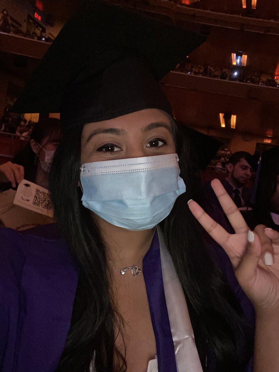 msmeeraa's tweet photo. final college graduation ๐ฅฒ #nyusteinhardt22 https://t.co/GBTtpWpIkR