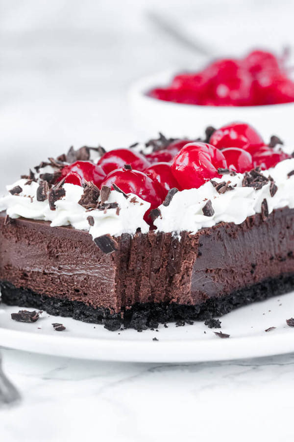 QueenAppetit's tweet image. Black Forest Cheesecake 🍫🍒

Recipe Here: queensleeappetit.com/black-forest-c…