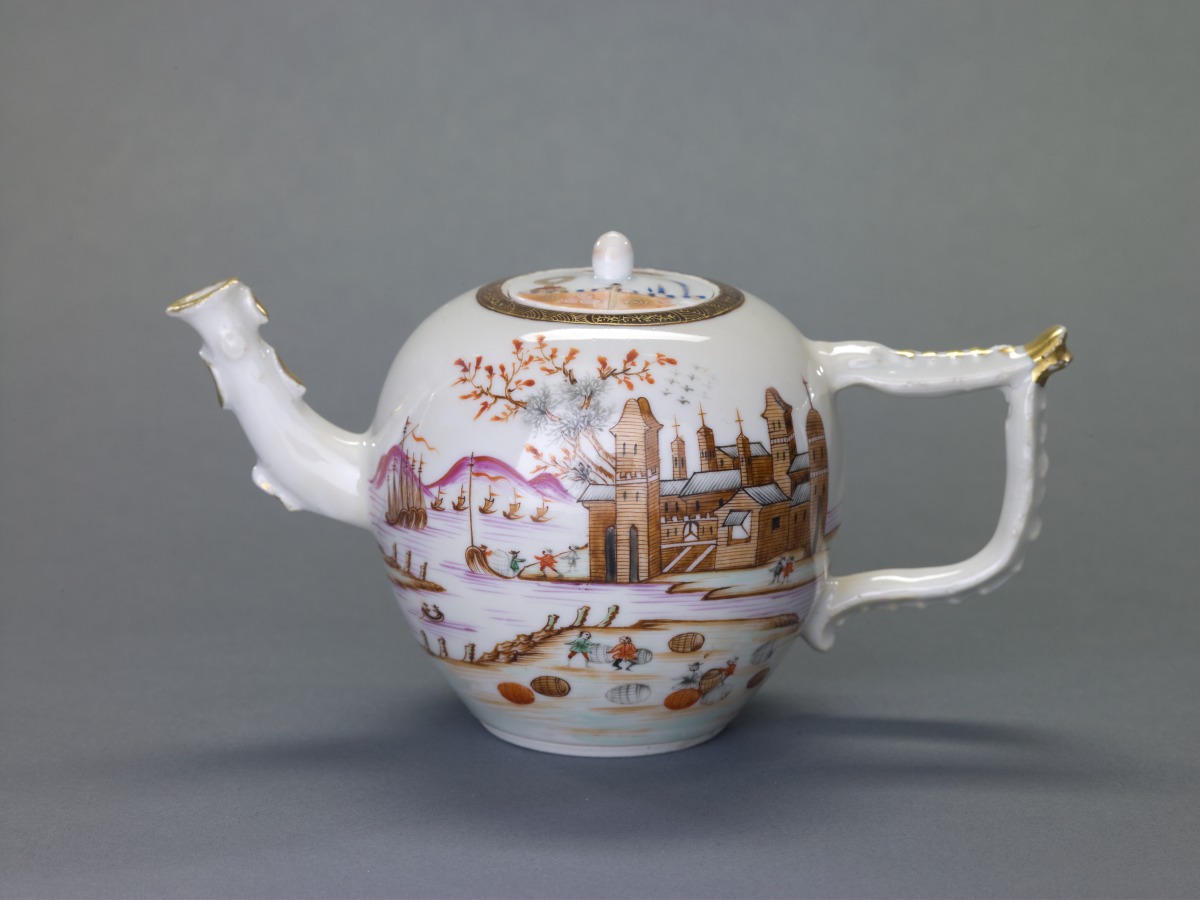 StlArtMuseum's tweet photo. Pinkies up, everyone! 🫖 #MuseumTeaTime
In honor of #InternationalTeaDay, we bring you these beautiful #SLAMCollects teapots ranging from the early 1900s all the way back to 1755. https://t.co/AORONuIhvx